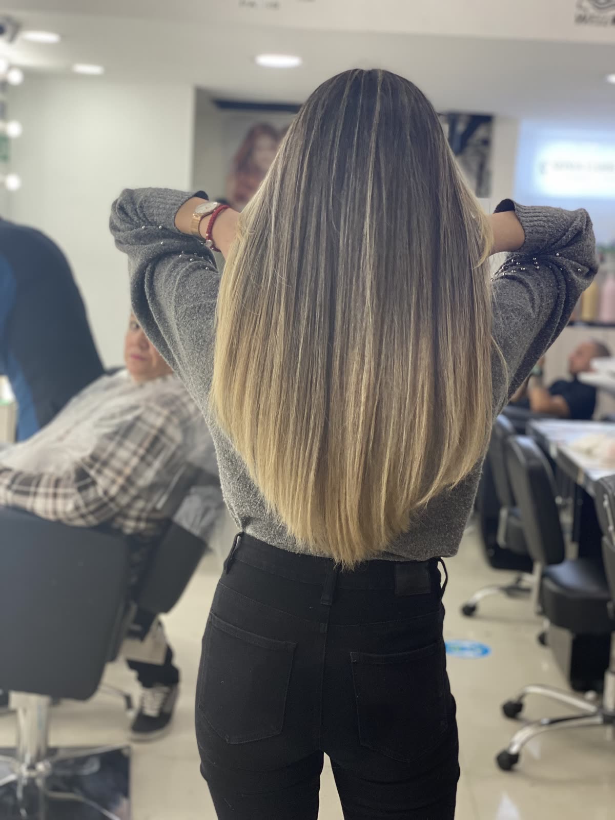 Corte de cabello hecho en el salón